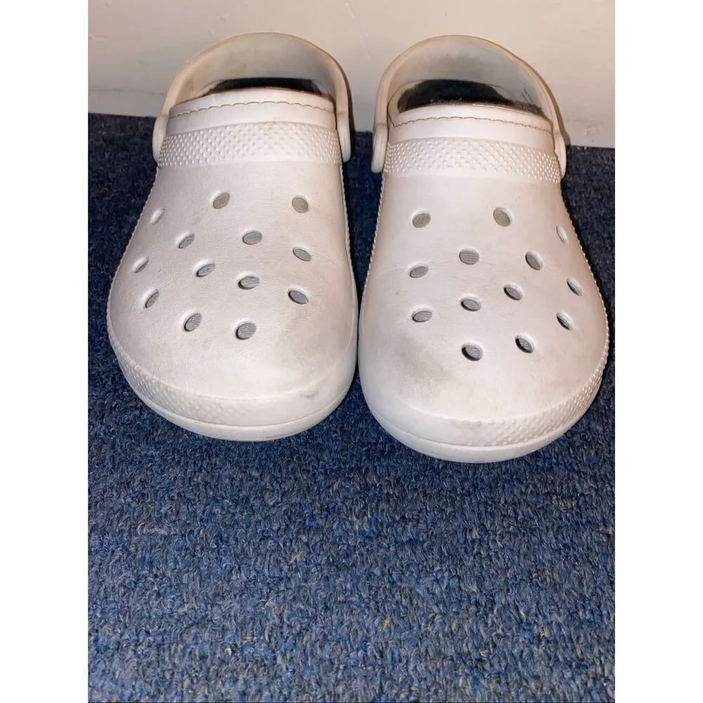 Crocs men 8 slip on slides w/lining and back straps white